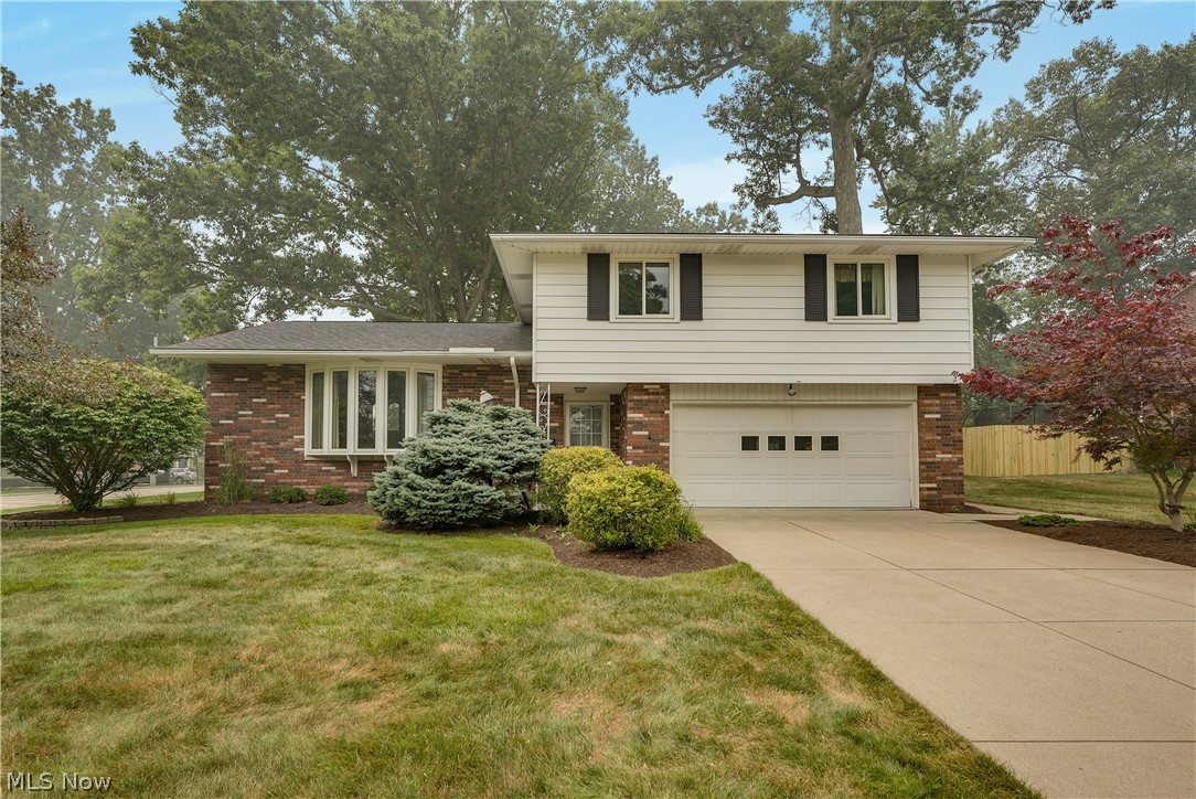 4880 Maple Hill Drive Seven Hills OH 44131