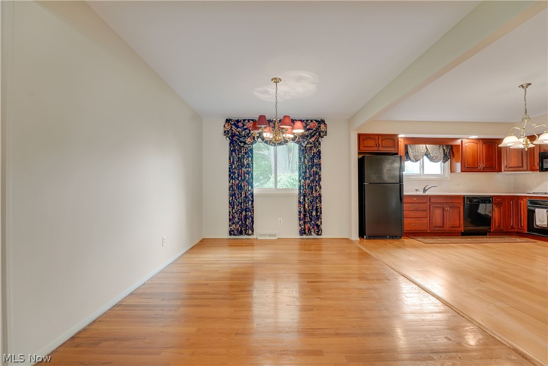 4880 Maple Hill Drive Seven Hills OH 44131