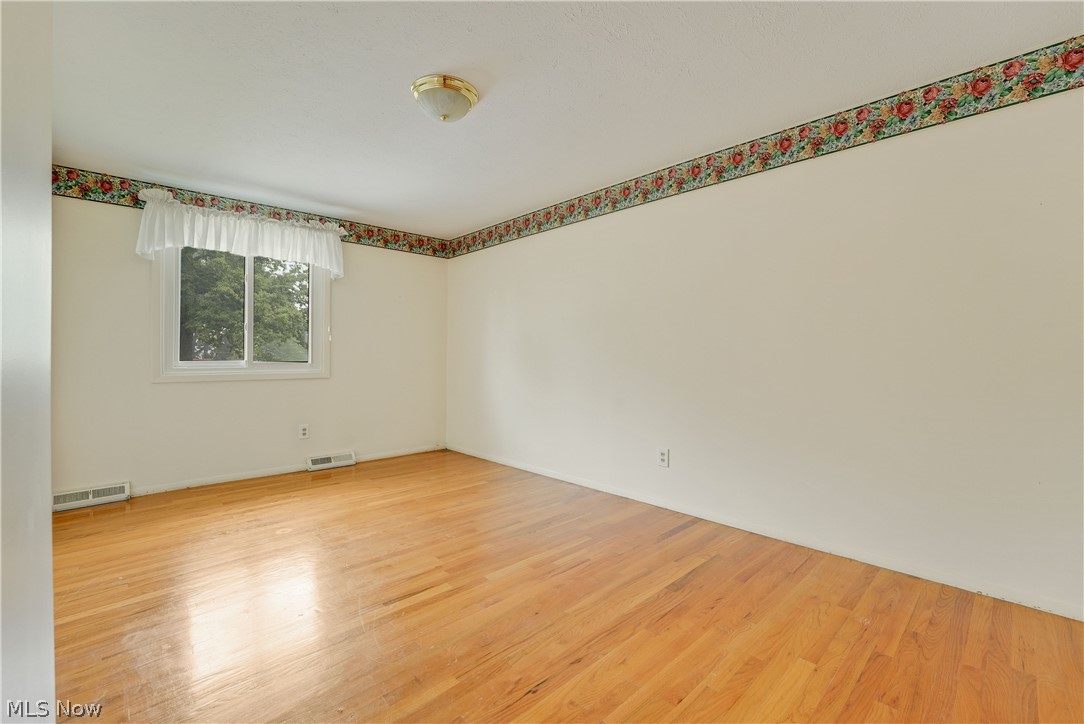 4880 Maple Hill Drive Seven Hills OH 44131