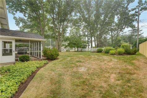 4880 Maple Hill Drive Seven Hills OH 44131