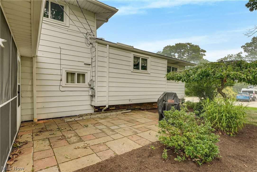 4880 Maple Hill Drive Seven Hills OH 44131