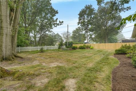 4880 Maple Hill Drive Seven Hills OH 44131