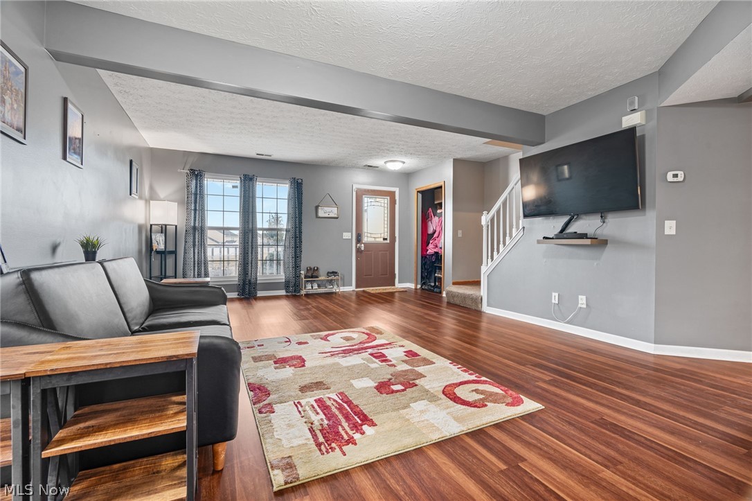 5384 Villarose Avenue NW Massillon OH 44647