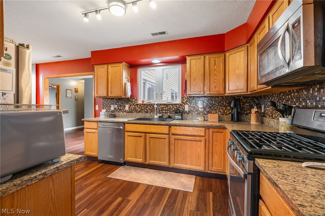5384 Villarose Avenue NW Massillon OH 44647