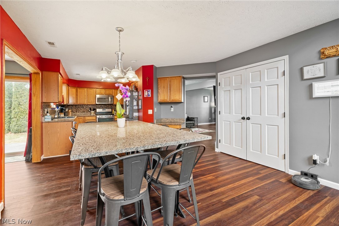 5384 Villarose Avenue NW Massillon OH 44647