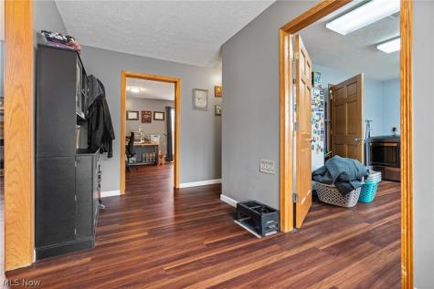 5384 Villarose Avenue NW Massillon OH 44647