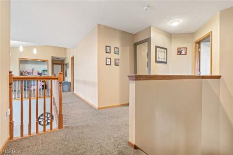 5384 Villarose Avenue NW Massillon OH 44647