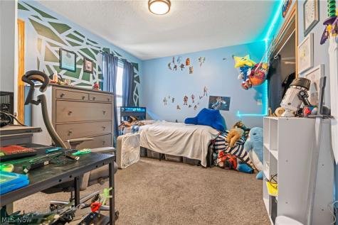 5384 Villarose Avenue NW Massillon OH 44647