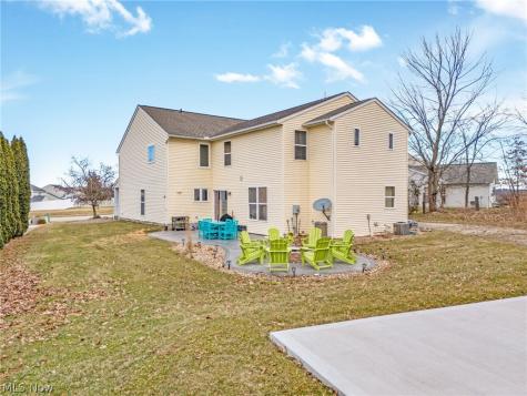 5384 Villarose Avenue NW Massillon OH 44647