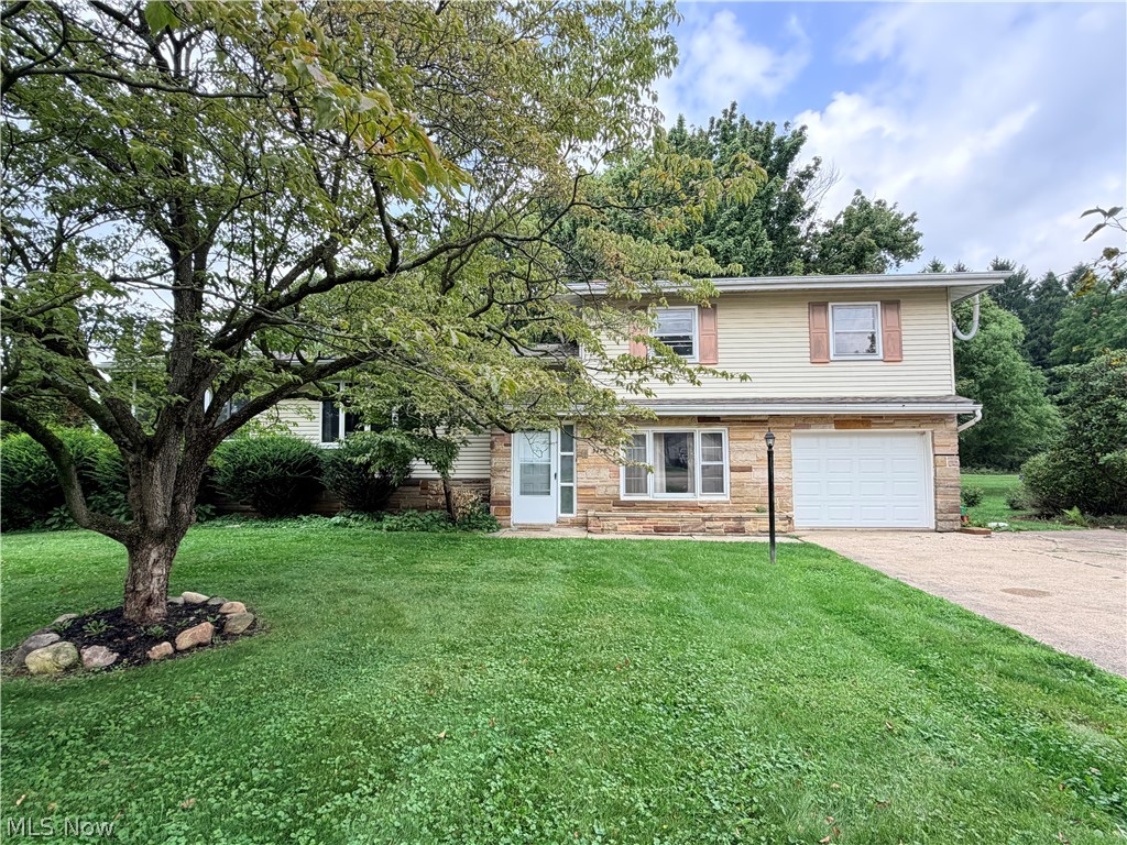 3475 Heckman Street NW Uniontown OH 44685