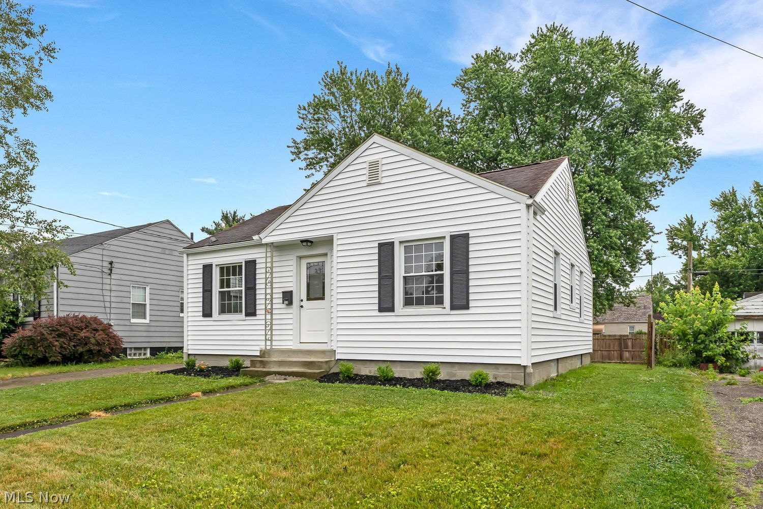 723 Packard Street NW Warren OH 44483