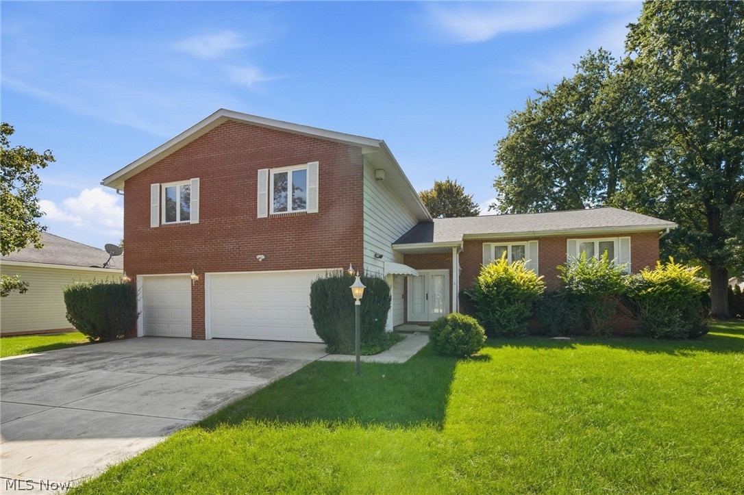 15559 Cottonwood Oval Middleburg Heights OH 44130