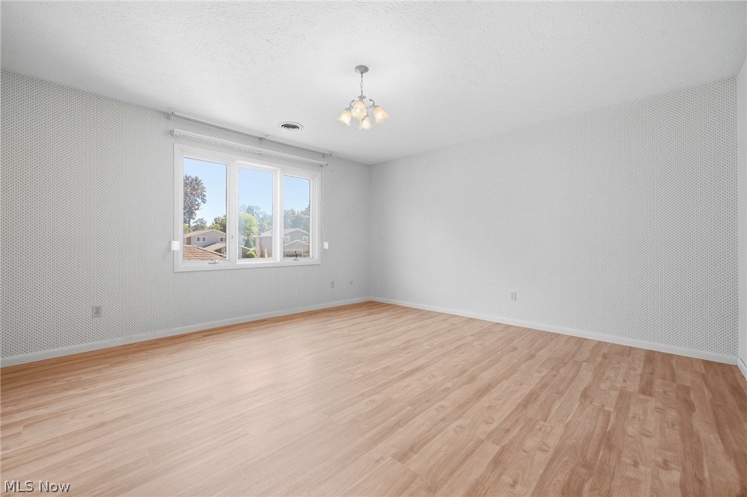 15559 Cottonwood Oval Middleburg Heights OH 44130