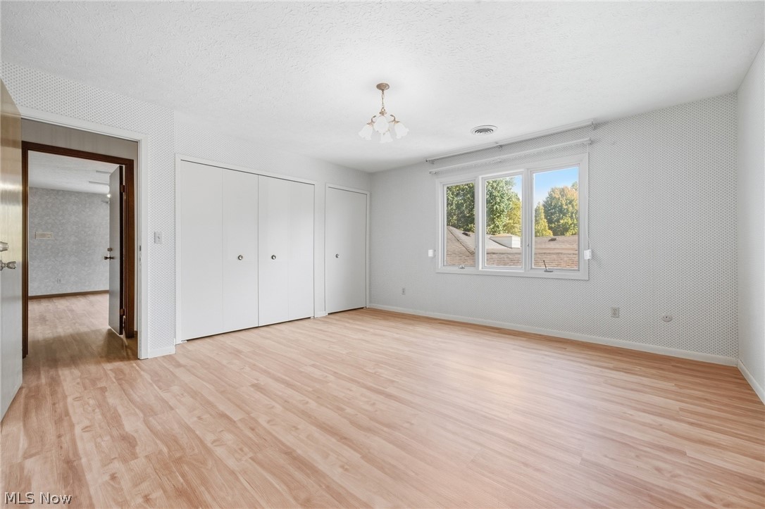 15559 Cottonwood Oval Middleburg Heights OH 44130