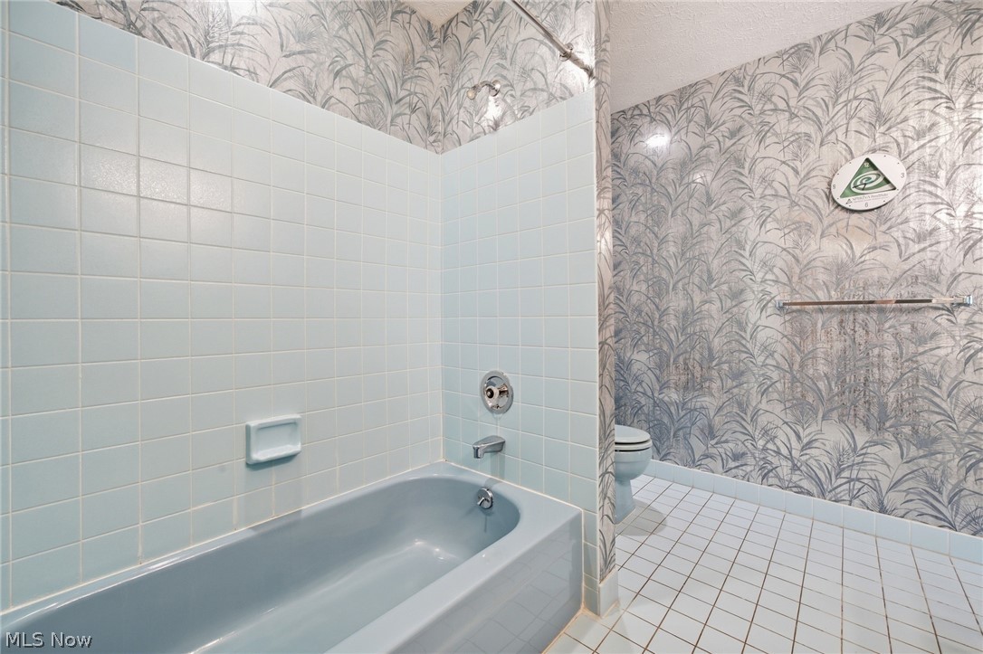 15559 Cottonwood Oval Middleburg Heights OH 44130
