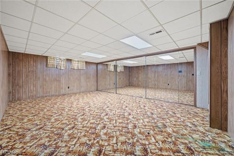 15559 Cottonwood Oval Middleburg Heights OH 44130