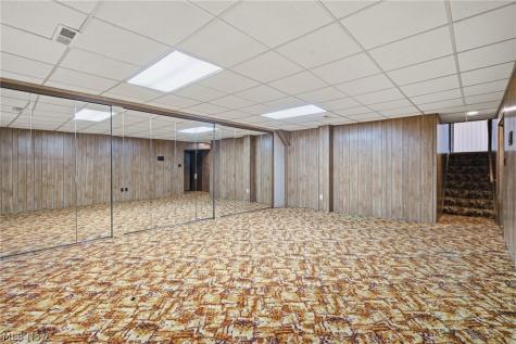 15559 Cottonwood Oval Middleburg Heights OH 44130