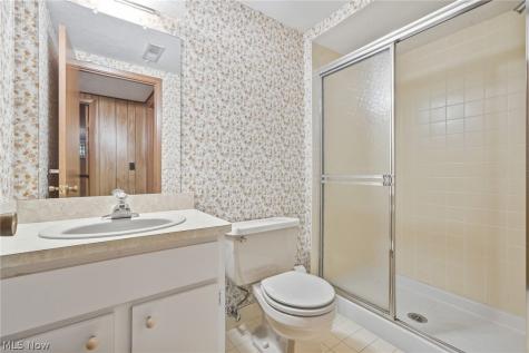 15559 Cottonwood Oval Middleburg Heights OH 44130
