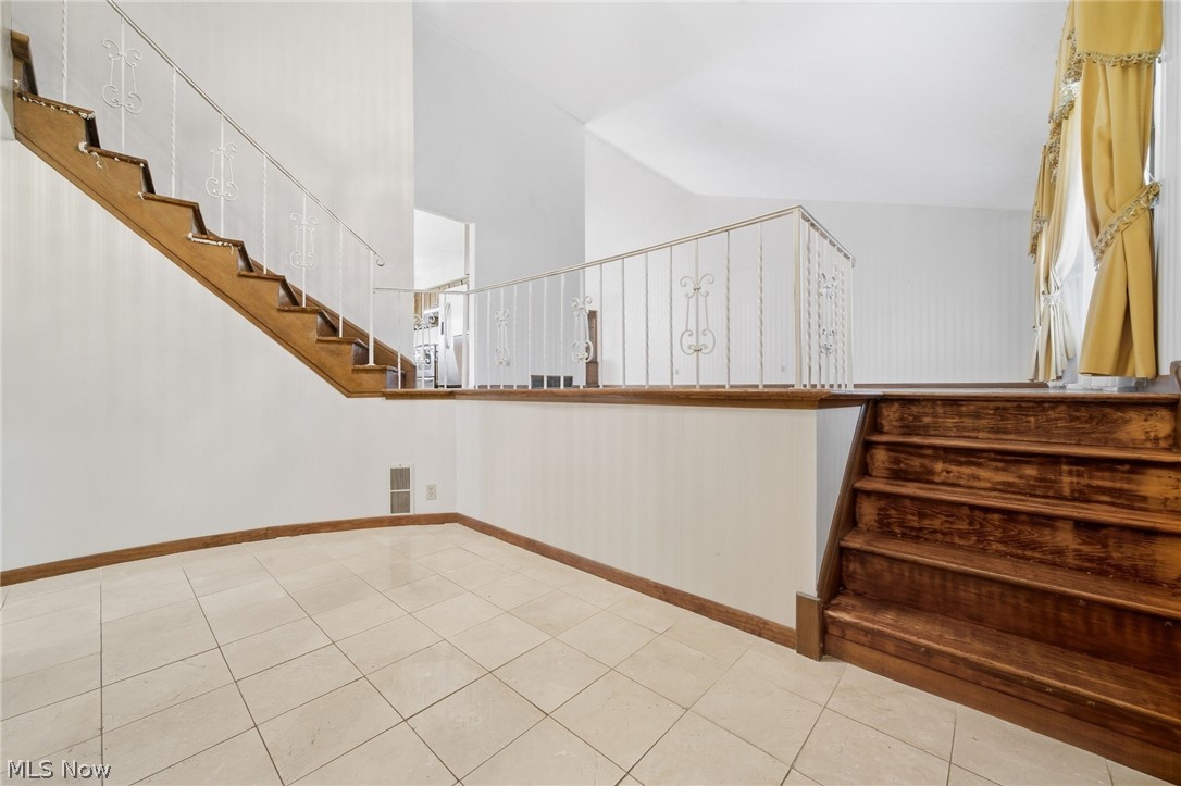 15559 Cottonwood Oval Middleburg Heights OH 44130