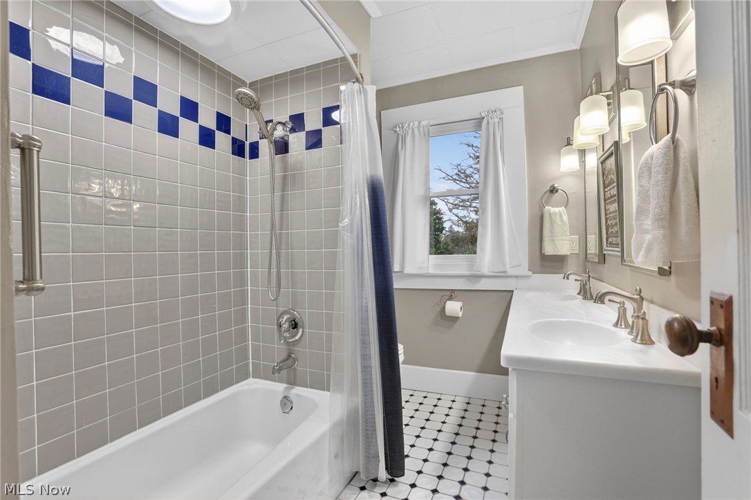 180 Montgomery Boulevard New Concord OH 43762