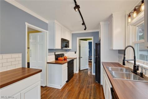 187 Gibson Street Berea OH 44017