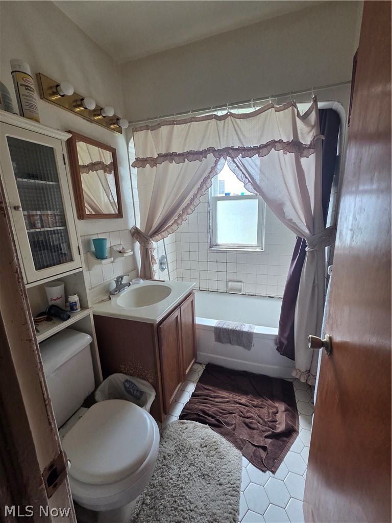 1715 Merl Avenue Cleveland OH 44109