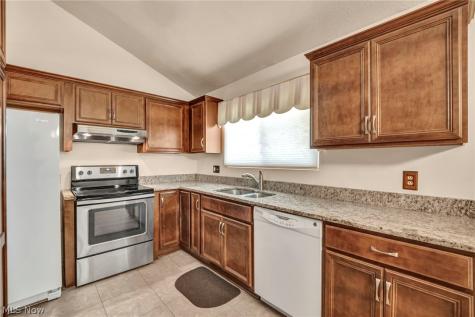 14121 Donald Drive Brook Park OH 44142