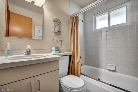 14121 Donald Drive Brook Park OH 44142