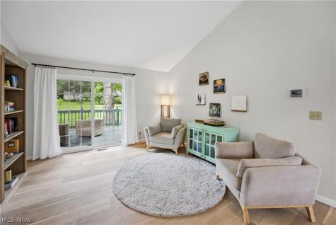 35220 Chagrin Boulevard Moreland Hills OH 44022