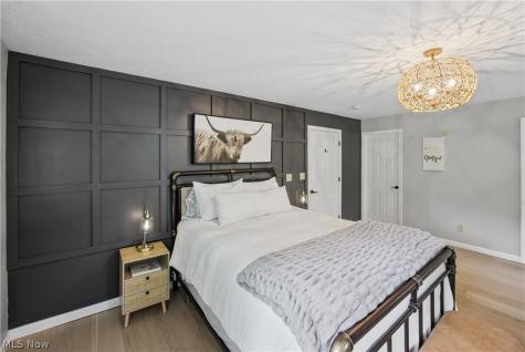35220 Chagrin Boulevard Moreland Hills OH 44022