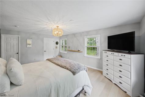35220 Chagrin Boulevard Moreland Hills OH 44022