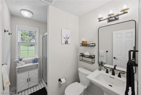 35220 Chagrin Boulevard Moreland Hills OH 44022