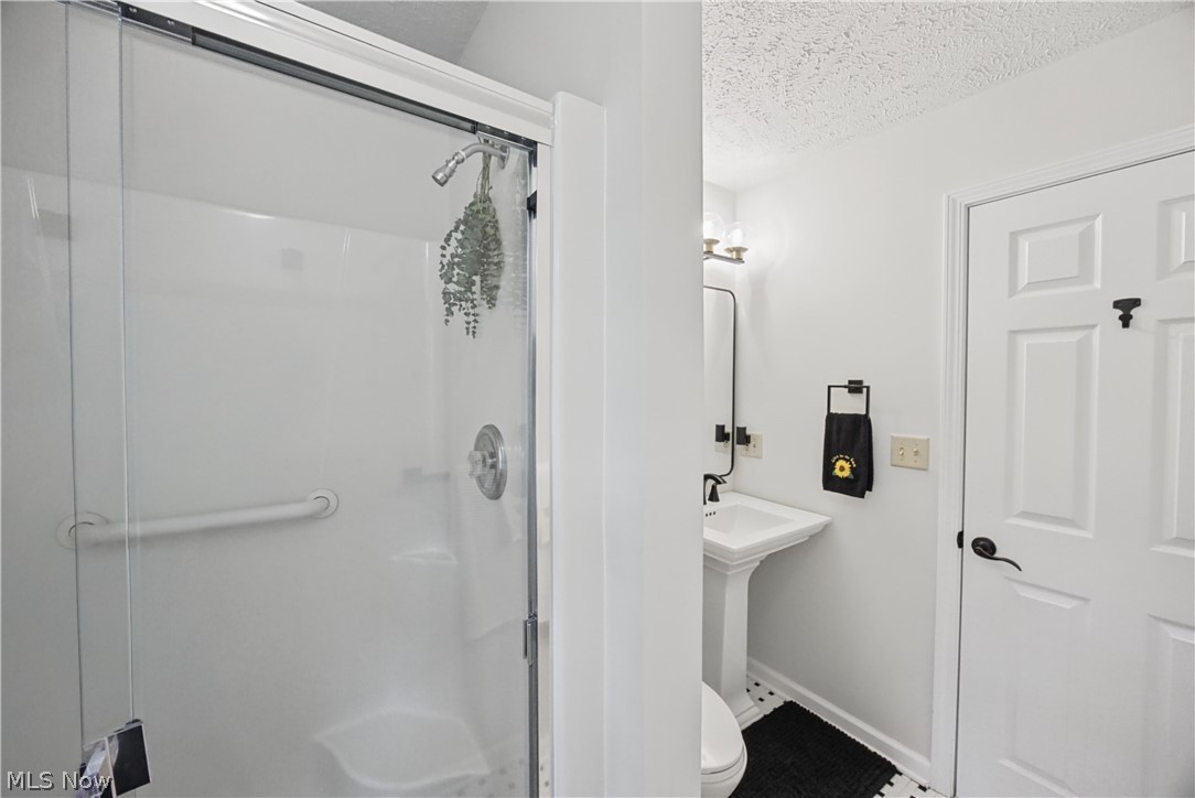 35220 Chagrin Boulevard Moreland Hills OH 44022