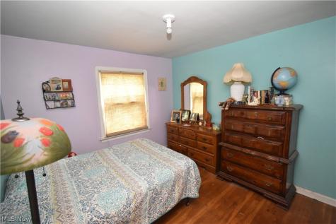 4137 W 157th Street Cleveland OH 44135