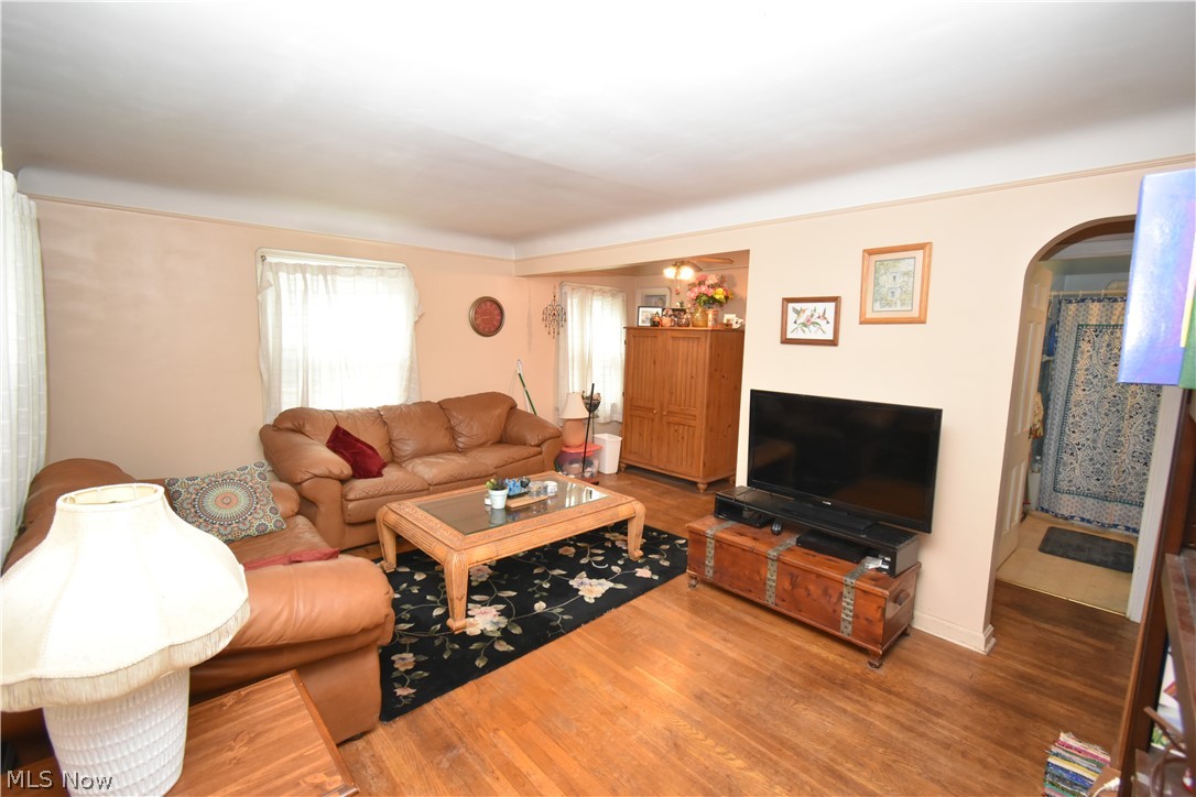 4137 W 157th Street Cleveland OH 44135