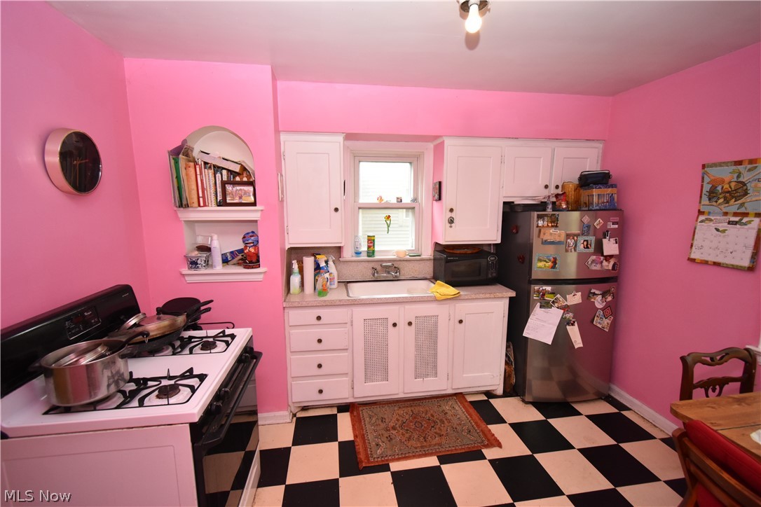4137 W 157th Street Cleveland OH 44135