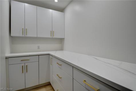 417 Grand Ridge Drive Howard OH 43028