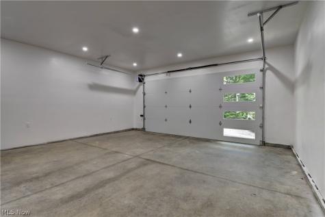 417 Grand Ridge Drive Howard OH 43028