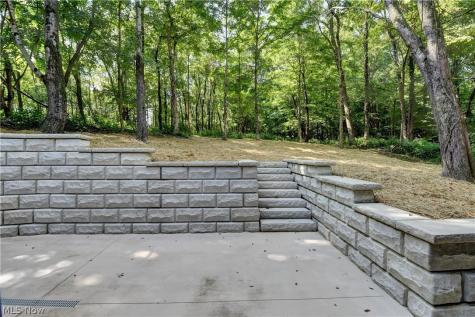 417 Grand Ridge Drive Howard OH 43028
