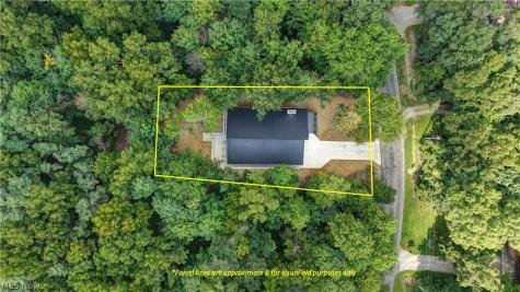 417 Grand Ridge Drive Howard OH 43028