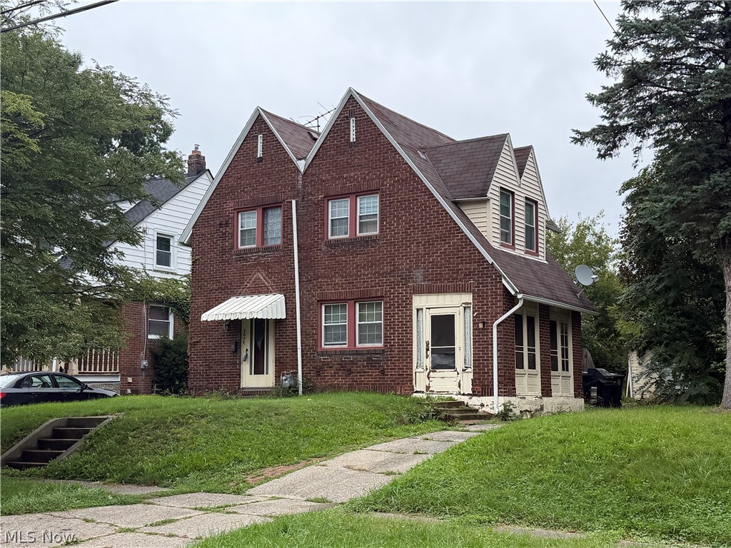 409 Sumatra Avenue Akron OH 44305