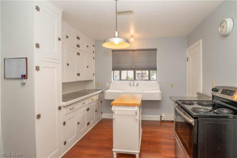 3878 Orchard Street Mogadore OH 44260