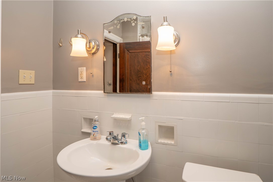 3878 Orchard Street Mogadore OH 44260