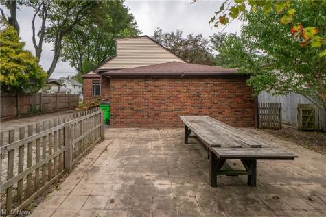 3878 Orchard Street Mogadore OH 44260