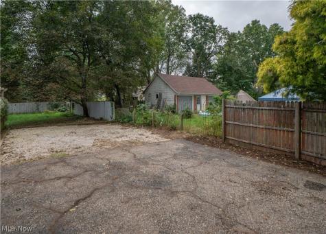 3878 Orchard Street Mogadore OH 44260