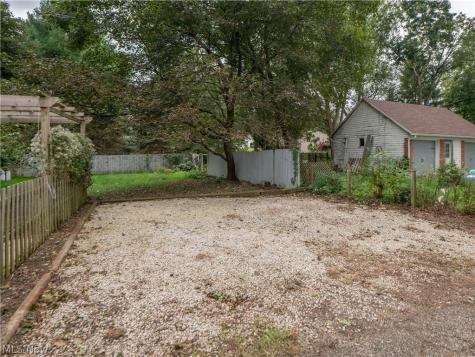 3878 Orchard Street Mogadore OH 44260