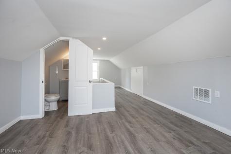 12600 Sprecher Avenue Cleveland OH 44135
