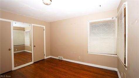 556 Royal Avenue Akron OH 44303