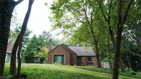 556 Royal Avenue Akron OH 44303