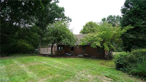 556 Royal Avenue Akron OH 44303